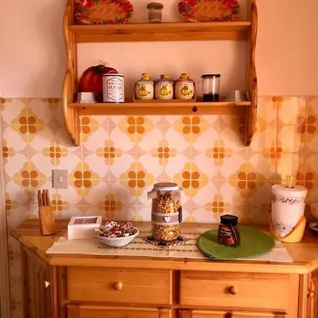 Casa Tola - Iun P2312 Синискола